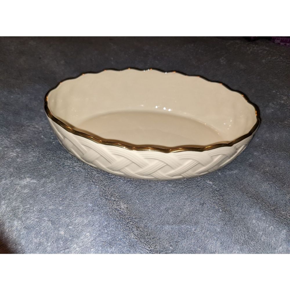 Lenox | White Decorative Dish with Gold Trim